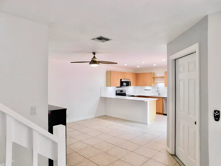 4155 Turnberry Cir #29 — Photo 13