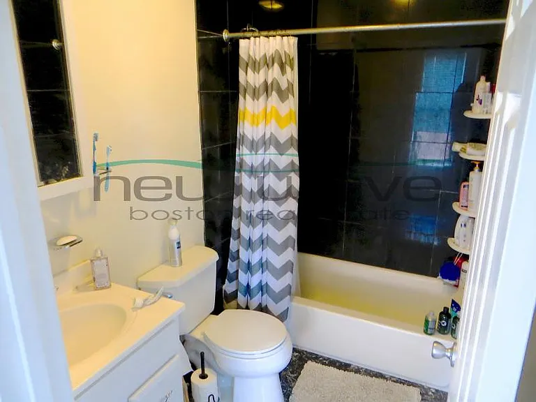 606 Columbus Ave #3L — Photo 8