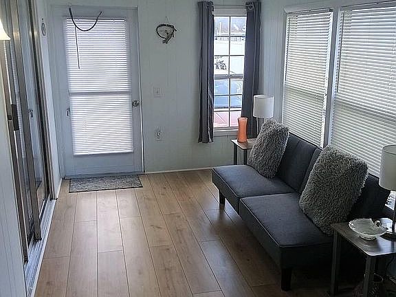 3rd image of 37617 Daybright Ln