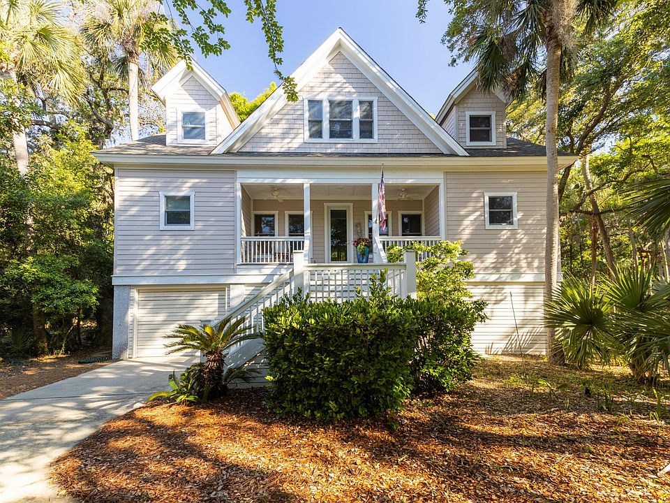 1st image of 1010 Crooked Oaks Ln