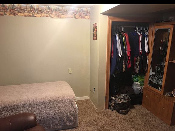 Basement bedrooom