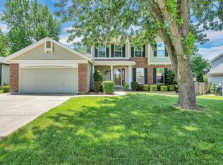 3060 Country Knoll Dr, Saint Charles, MO 63303