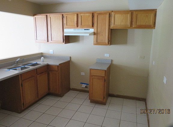 3rd image of 21923 Jeffrey Ave