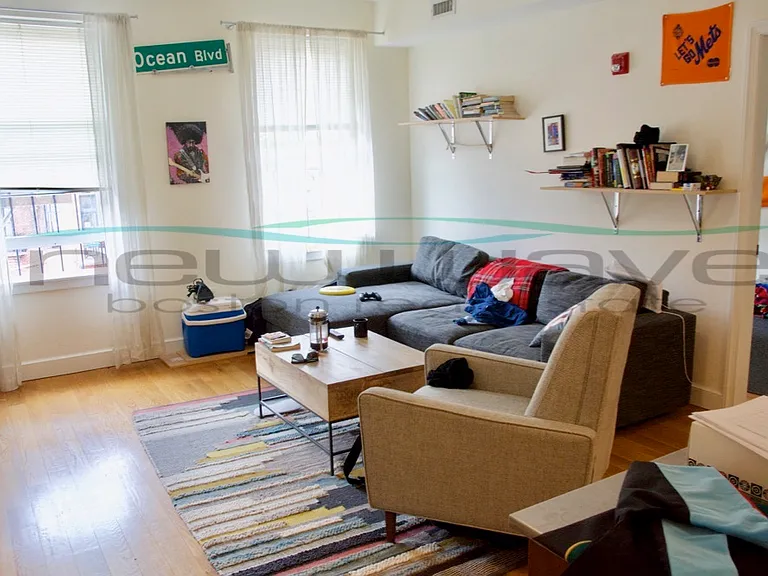 253 Newbury St #3 — Photo 1
