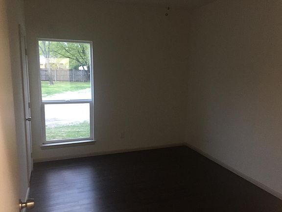 3rd image of 520 Rose St APT 110