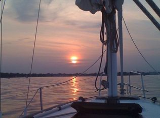 4 Riverview Rd, Severna Park, MD 21146