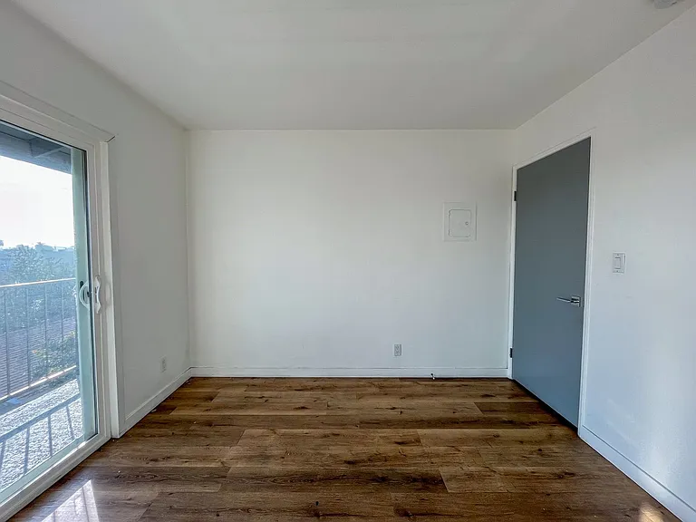 110 S Eucalyptus Ave — Photo 20