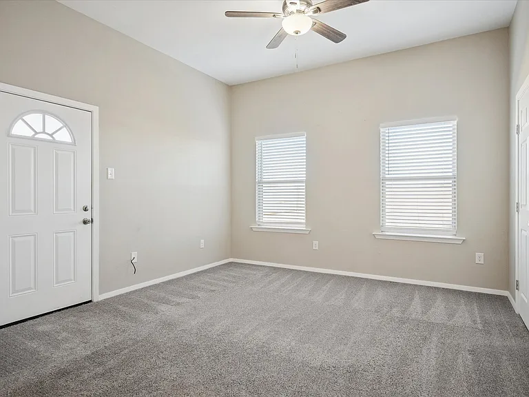 518 Wood Dr #1 — Photo 8