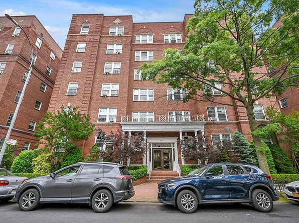 11114 76th Ave APT 411, Flushing, NY 11375