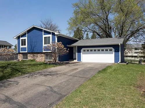 15720 49th Ave N Photo 1