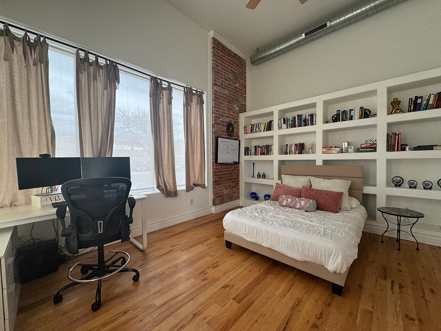 3 bed, 2896 sqft, $4,000 — Photo 4