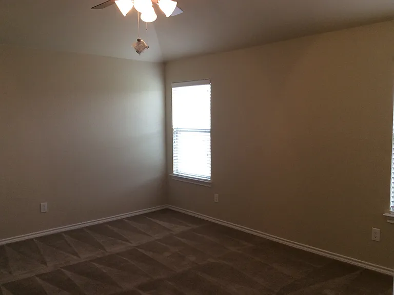 2824 Stonewall Ln — Photo 6