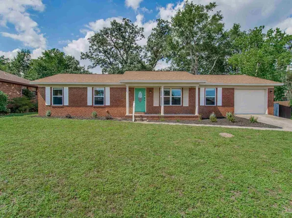 4750 Yacht Harbour Dr, Pensacola, FL 32514
