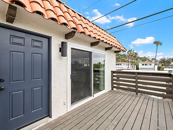 4th image of 219 Avenida Santa Barbara
