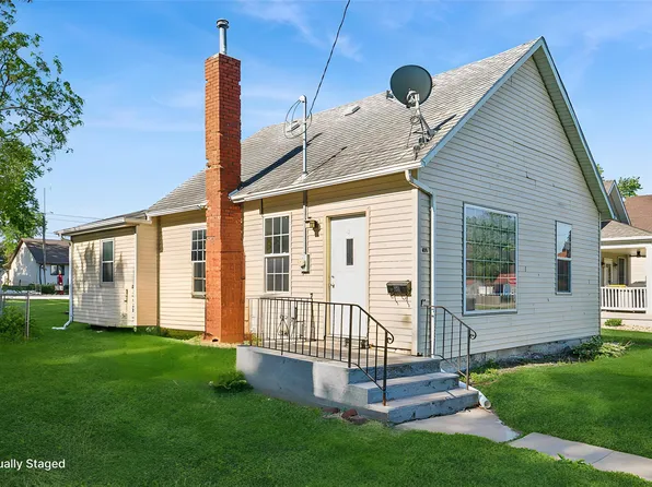 409 W Broadway St, Colfax, IA 50054