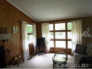 2nd image of 227 Sweetpea Ln