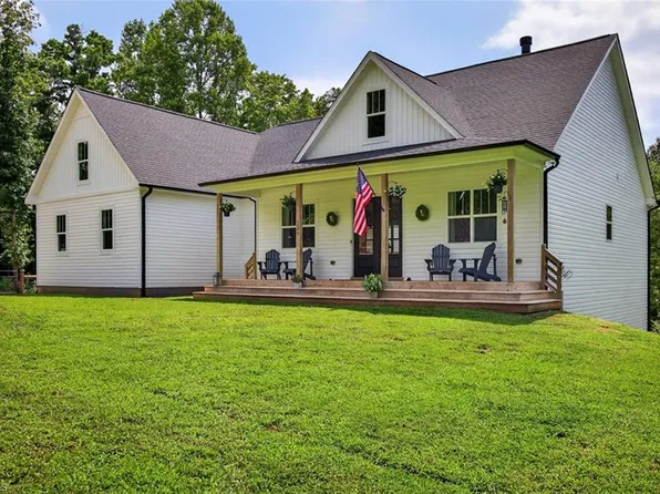 1095 Big Oak Rd, Germanton, NC 27019