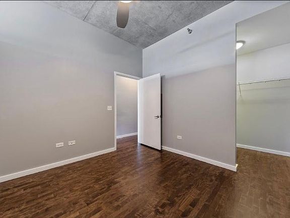 5th image of 1620 S Michigan Ave Unit 1110