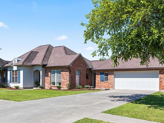 3rd image of 9628 Belle Place Cir