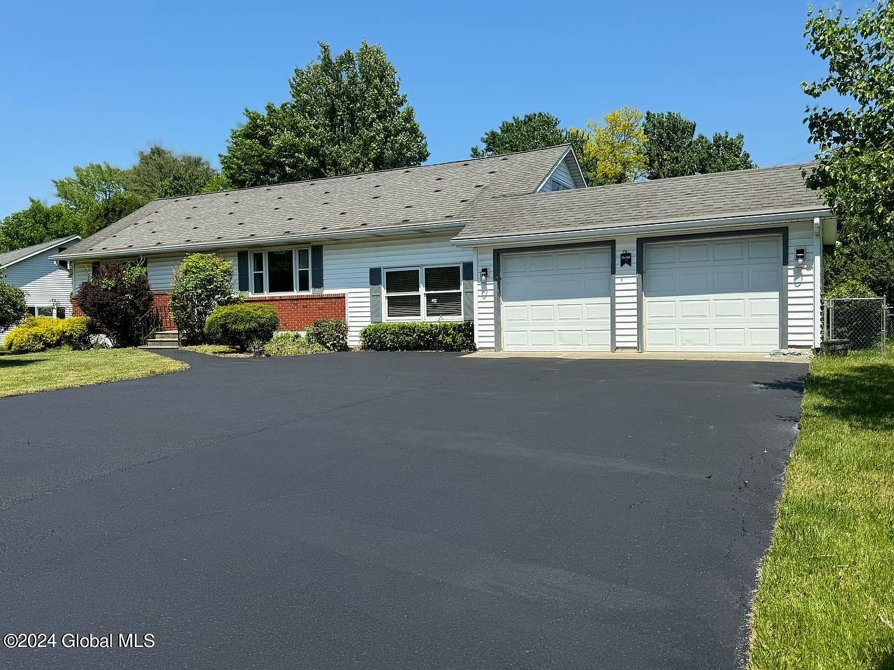 3 Longmeadow Drive, Delmar, NY 12054 MLS 202417834 Zillow