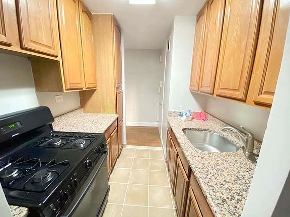 4th image of 410 St Nicholas Ave APT 17h