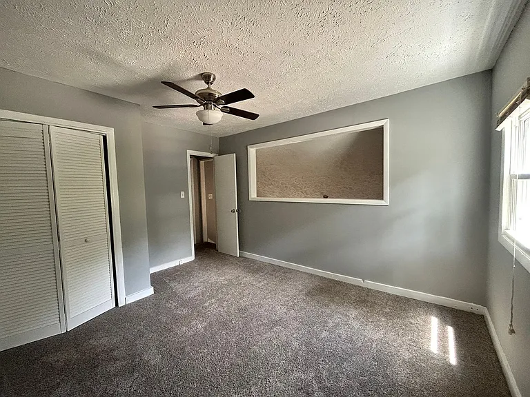 6466 Kelmscot Ct — Photo 24