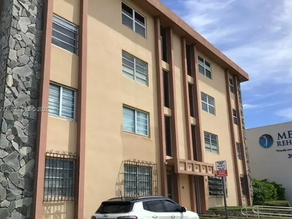 3075 NW 7th St APT 101, Miami, FL 33125