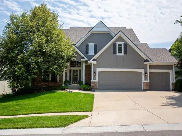 22807 W 44th Ter, Shawnee, KS 66226