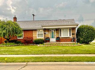 28302 Edward St, Roseville, MI