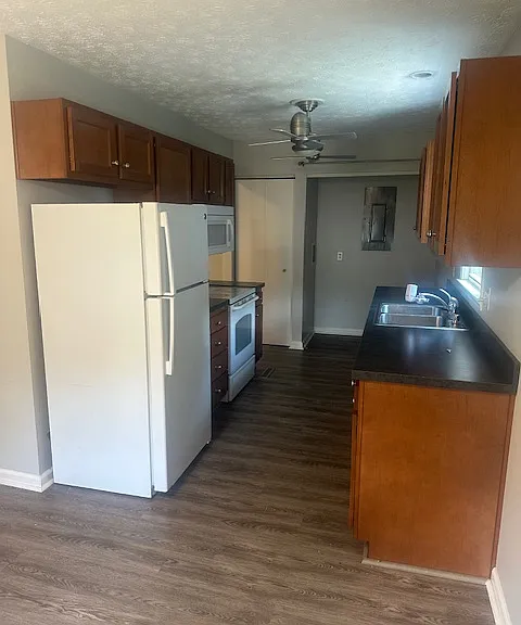 3816 Joshua Cir — Photo 4