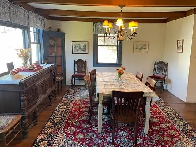 5 bed, 2.0 bath, 1980 sqft, $2,600 — Photo 4