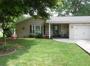 208 Walnut Dr, Marietta, OH 45750