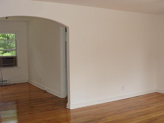 4th image of 46 Foley Dr