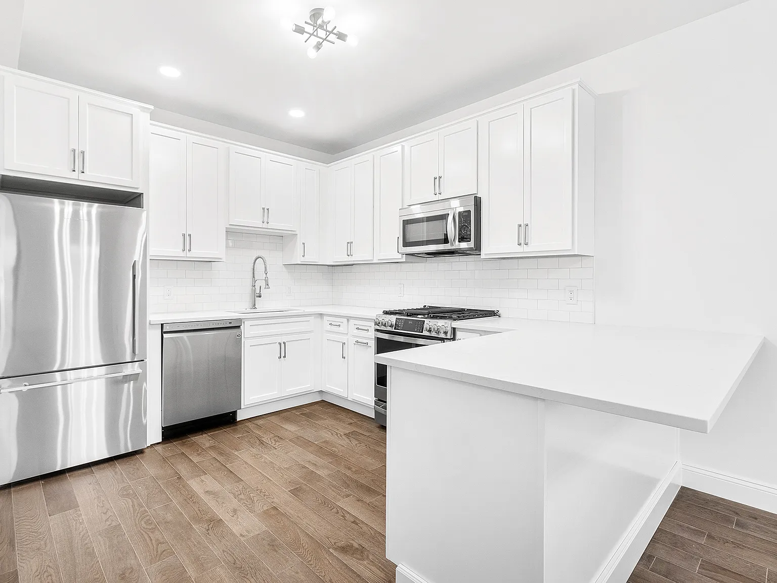 1 bed, 648 sqft, $2,700 — Photo 4