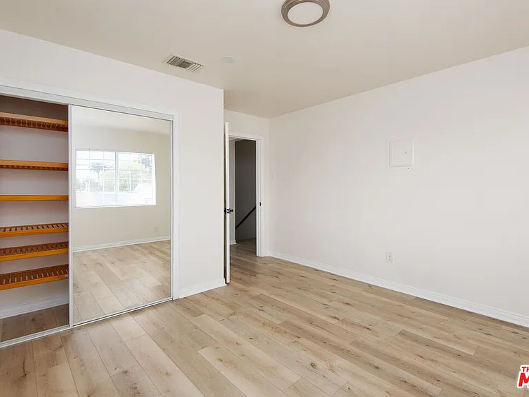 2134 S Cloverdale Ave — Photo 20