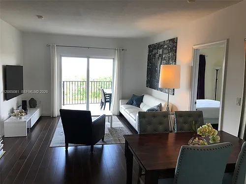 1627 SW 37th Ave #405 Photo 1
