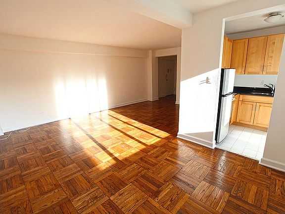 3rd image of 510 E 85th St APT 7B