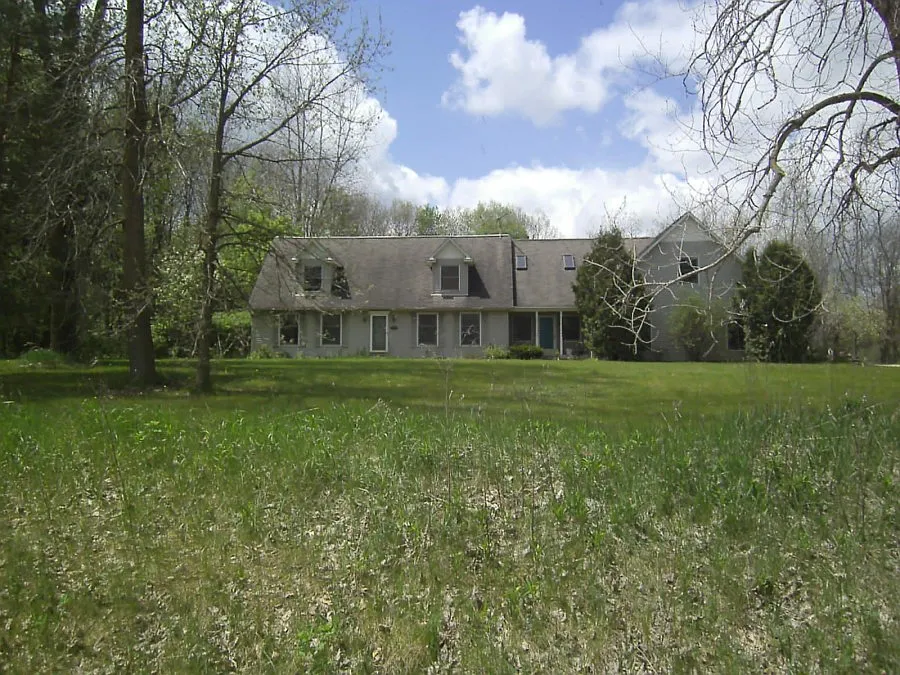 1910 Fisk Rd photo 1