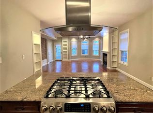 11 Gardner Rd APT 3, Cambridge, MA 02139