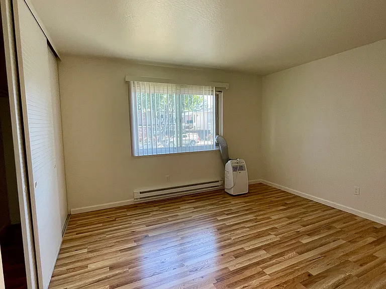 1228 W McKinley Ave #1 — Photo 4