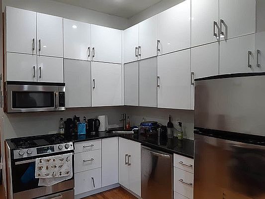 4th image of 405 Clermont Ave APT 2