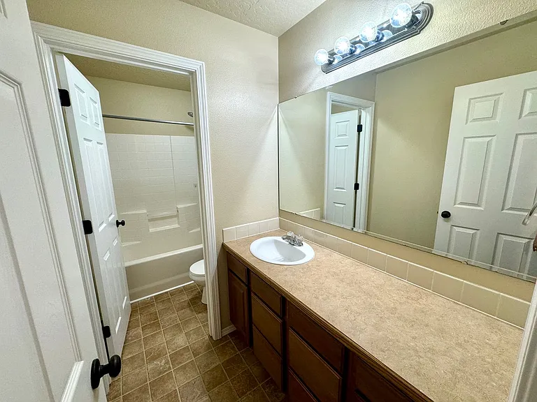 28 N Zion Park Dr — Photo 21