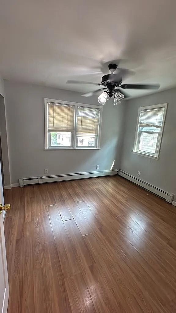 3 bed, $3,300 — Photo 3