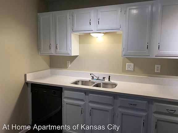 4th image of 5933 Outlook St APT 11