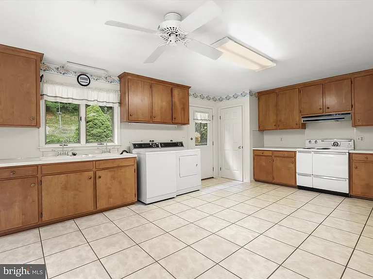 2177 Manchester Rd — Photo 26