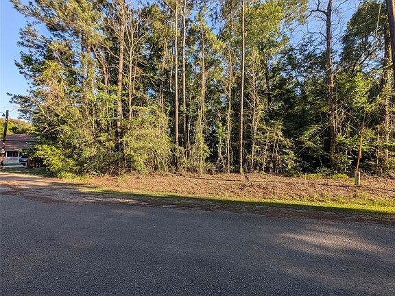 5th image of Moss Cir