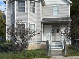 12 Harbison Ave