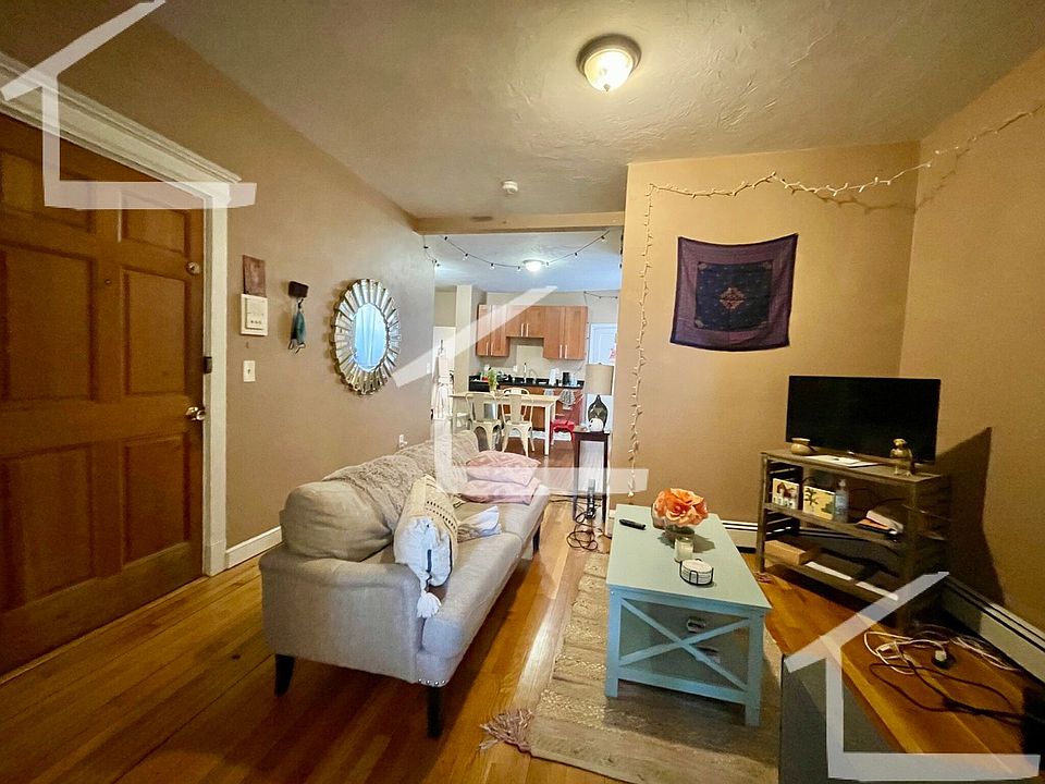 1st image of 97 Strathmore Rd APT 10