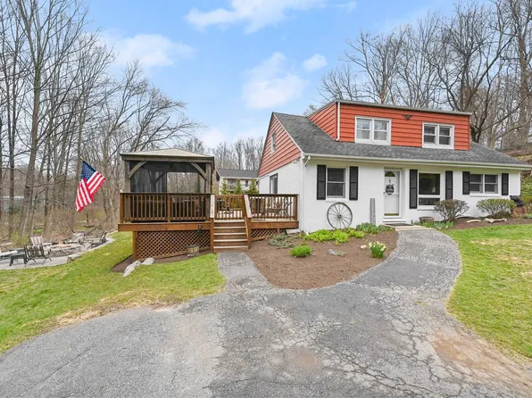 1 Dale Road, New Fairfield, CT 06812