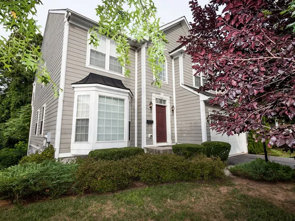 616 Rainier Rd, Charlottesville, VA 22903